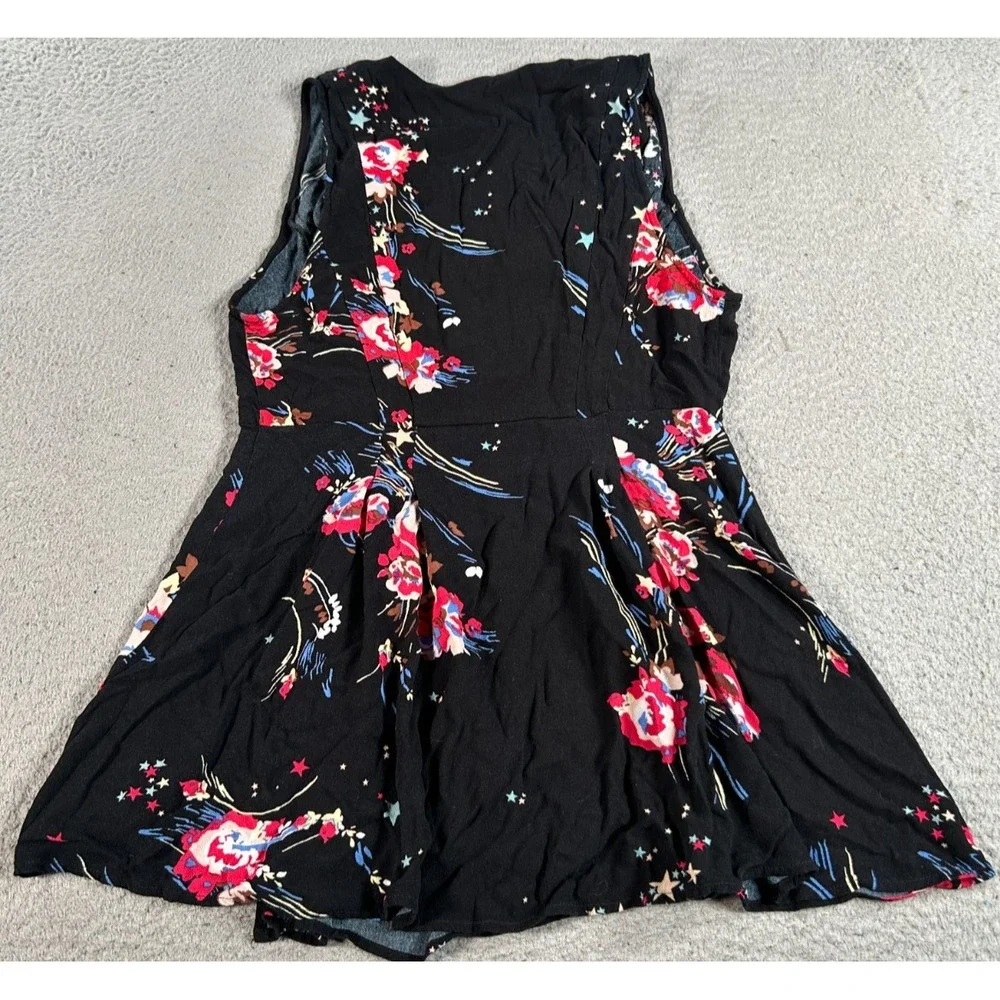 Free‎ People Back to Basic Blouse Women's Small Black Floral Wrap Tunic Top Boho